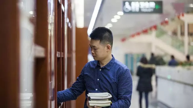 总理部署,国务院8步“减法”破解职业资格“证”结(图4) 总理部署,国务院8步“减法”破解职业资格“证”结(图4)
