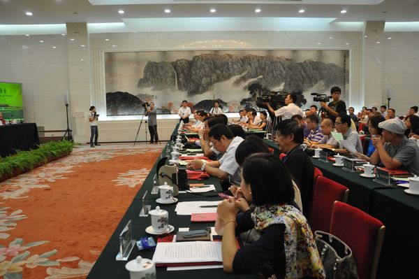 受知名企业邀请在人民大会堂等参会(图5)